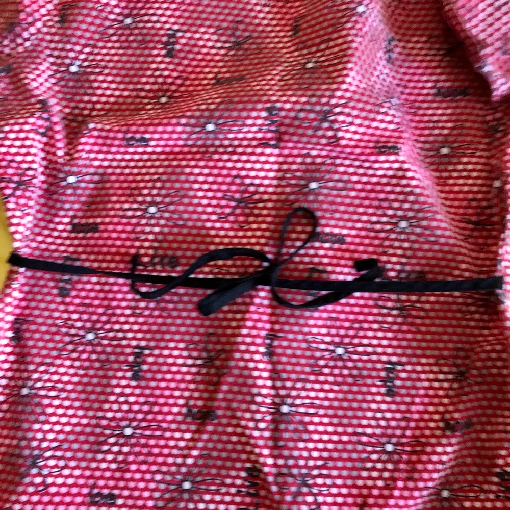 Absolute medium scrub top - Picture 2 of 3
